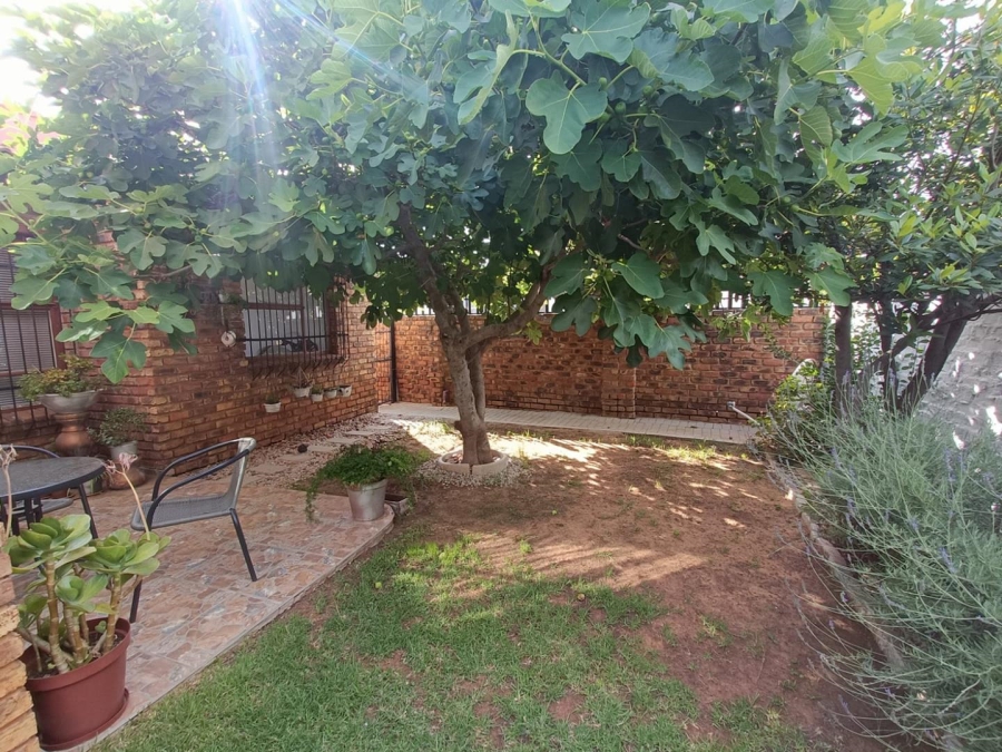 3 Bedroom Property for Sale in Heuwelsig Free State